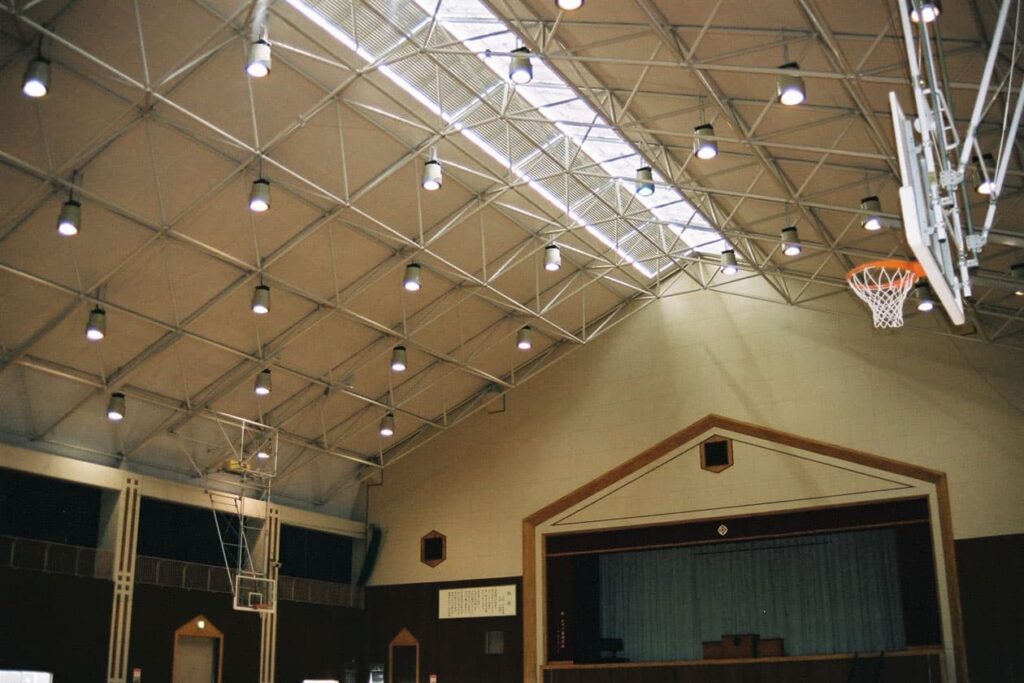 茨城県立古河第二高等学校 内部（天井）