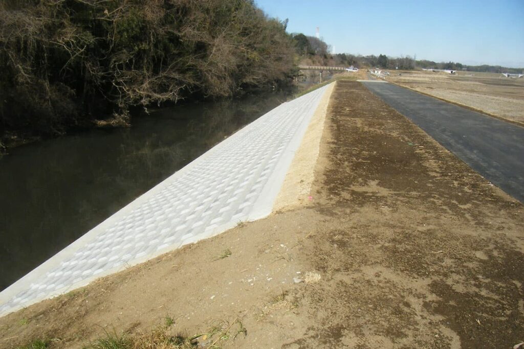 河川災害復旧工事
