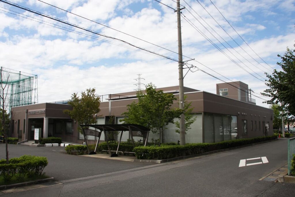 草加松原整形外科青柳分院 全景（西面）